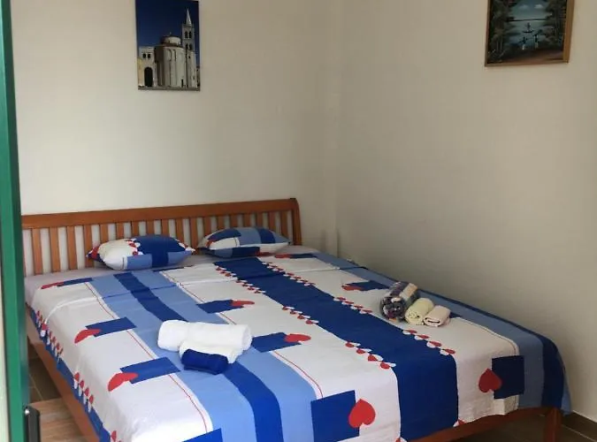 Zuzi Otok Hrvatska 公寓 *