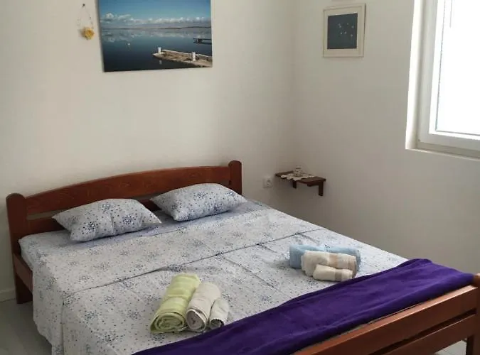 Zuzi Otok Hrvatska 公寓
